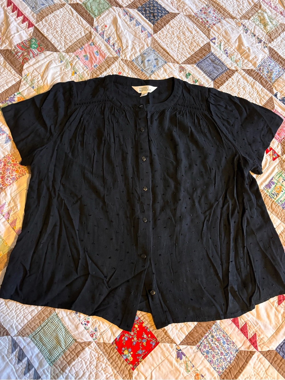 Market & Spruce Black Button-Front Short Sleeve Blouse